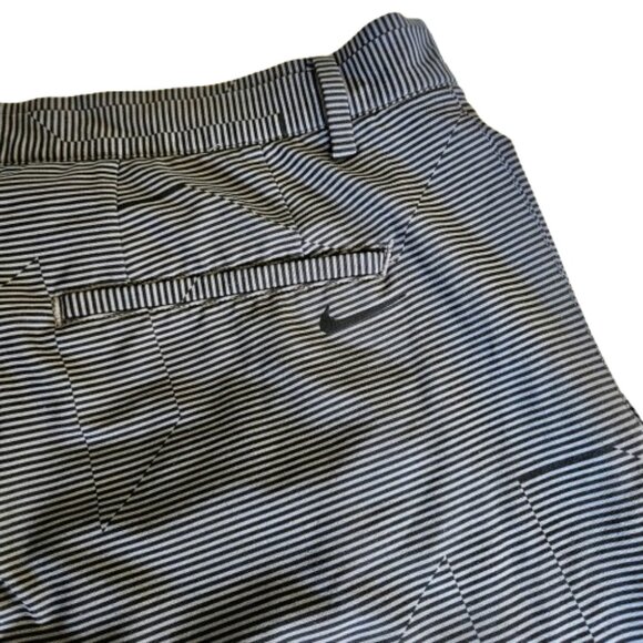NIKE Golf Standard Fit Dri-Fit Stretch Black Gray Striped Shorts Mens 32 - Picture 5 of 6